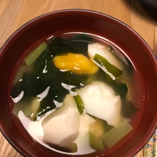 朝ごはんに。崩し豆腐のスープ